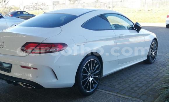 Acheter Occasion Voiture Mercedes-Benz C–Class Blanc à Maseru, Maseru Acheter Occasion Voiture Mercedes-Benz C–Class Blanc à Maseru, Maseru