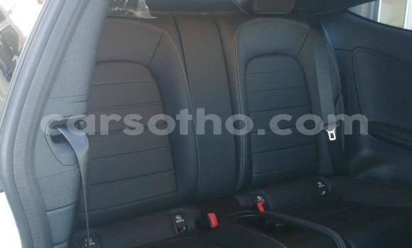 Acheter Occasion Voiture Mercedes-Benz C–Class Blanc à Maseru, Maseru Acheter Occasion Voiture Mercedes-Benz C–Class Blanc à Maseru, Maseru