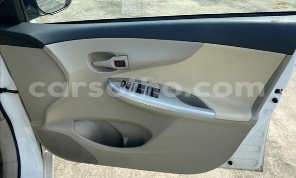 Acheter Occasion Voiture Toyota Corolla Altis Blanc à Butha–Buthe, Thaba-Tseka Acheter Occasion Voiture Toyota Corolla Altis Blanc à Butha–Buthe, Thaba-Tseka