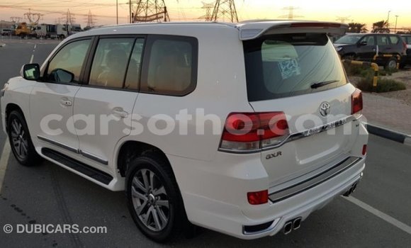 Buy Import Toyota Land Cruiser White Car in Import - Dubai in Maseru Buy Import Toyota Land Cruiser White Car in Import - Dubai in Maseru