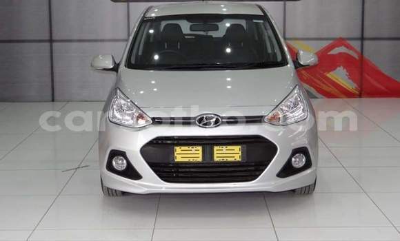 اشتري مستعمل Hyundai i20 Silver سيارة في Hlotse في Leribe اشتري مستعمل Hyundai i20 Silver سيارة في Hlotse في Leribe