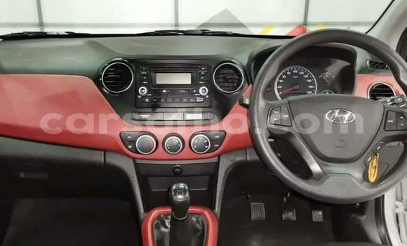 Sayi Na hannu Hyundai ix20 Silver Mota in Hlotse a Leribe Sayi Na hannu Hyundai ix20 Silver Mota in Hlotse a Leribe