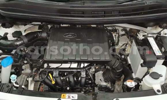 Sayi Na hannu Hyundai ix20 Silver Mota in Hlotse a Leribe Sayi Na hannu Hyundai ix20 Silver Mota in Hlotse a Leribe