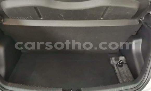 Sayi Na hannu Hyundai ix20 Silver Mota in Hlotse a Leribe Sayi Na hannu Hyundai ix20 Silver Mota in Hlotse a Leribe