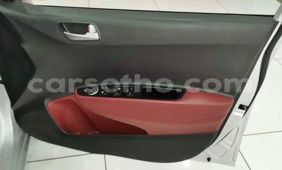 Sayi Na hannu Hyundai ix20 Silver Mota in Hlotse a Leribe Sayi Na hannu Hyundai ix20 Silver Mota in Hlotse a Leribe