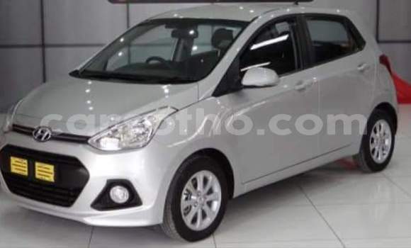 Sayi Na hannu Hyundai ix20 Silver Mota in Hlotse a Leribe Sayi Na hannu Hyundai ix20 Silver Mota in Hlotse a Leribe