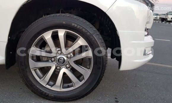 Buy Import Toyota Land Cruiser White Car in Import - Dubai in Maseru Buy Import Toyota Land Cruiser White Car in Import - Dubai in Maseru