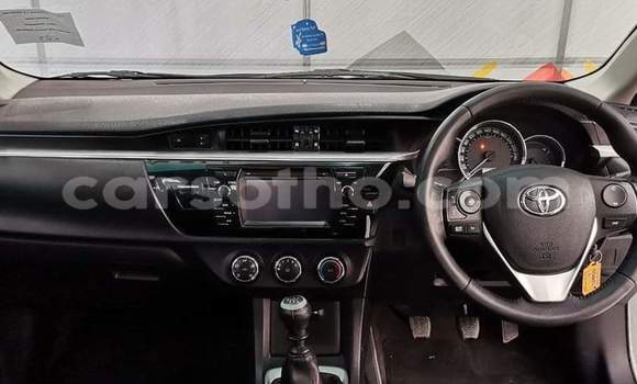 Sayi Na hannu Toyota Corolla Silver Mota in Hlotse a Leribe Sayi Na hannu Toyota Corolla Silver Mota in Hlotse a Leribe