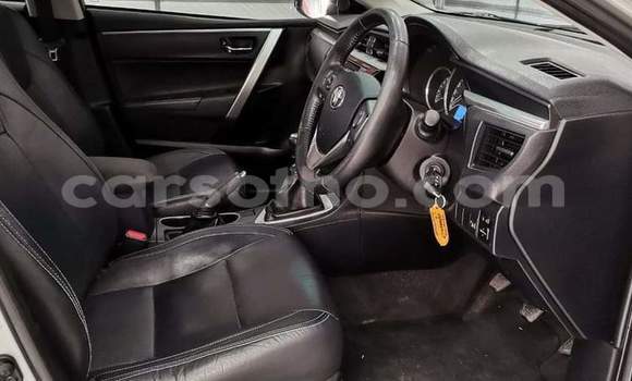 Sayi Na hannu Toyota Corolla Silver Mota in Hlotse a Leribe Sayi Na hannu Toyota Corolla Silver Mota in Hlotse a Leribe