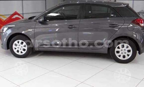 Sayi Na hannu Hyundai i20 Silver Mota in Hlotse a Leribe Sayi Na hannu Hyundai i20 Silver Mota in Hlotse a Leribe