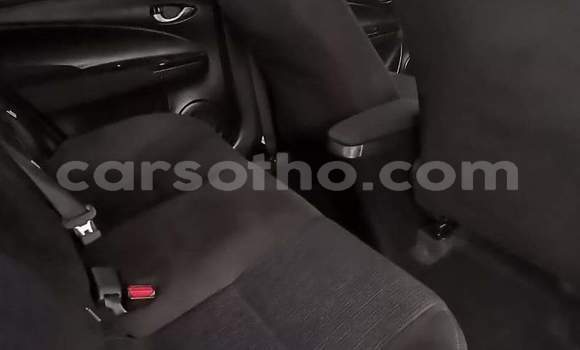 Buy Used Toyota Yaris Blue Car in Hlotse in Leribe Buy Used Toyota Yaris Blue Car in Hlotse in Leribe