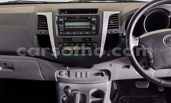 Acheter Occasion Voiture Toyota Hilux Blanc à Hlotse, Leribe Acheter Occasion Voiture Toyota Hilux Blanc à Hlotse, Leribe