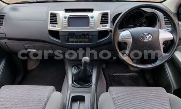 اشتري مستعمل Toyota Hilux White سيارة في Butha–Buthe في Thaba-Tseka اشتري مستعمل Toyota Hilux White سيارة في Butha–Buthe في Thaba-Tseka