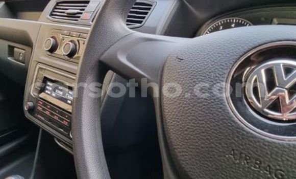 اشتري مستعمل Volkswagen Caddy White سيارة في Hlotse في Leribe اشتري مستعمل Volkswagen Caddy White سيارة في Hlotse في Leribe