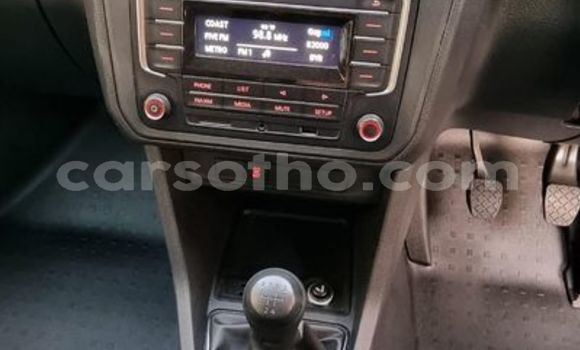 اشتري مستعمل Volkswagen Caddy White سيارة في Hlotse في Leribe اشتري مستعمل Volkswagen Caddy White سيارة في Hlotse في Leribe