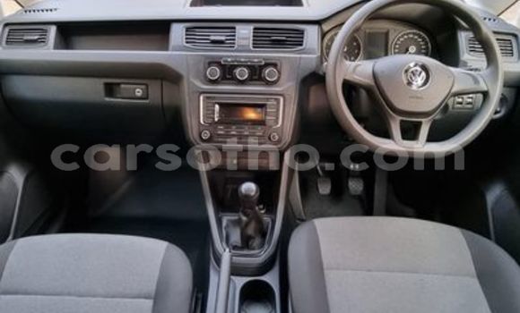 اشتري مستعمل Volkswagen Caddy White سيارة في Hlotse في Leribe اشتري مستعمل Volkswagen Caddy White سيارة في Hlotse في Leribe