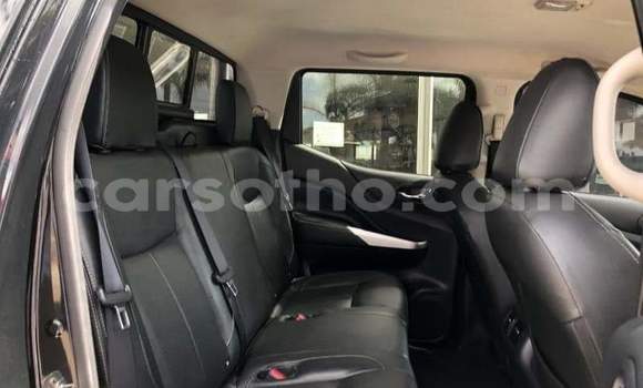 اشتري مستعمل Nissan Navara Black سيارة في Hlotse في Leribe اشتري مستعمل Nissan Navara Black سيارة في Hlotse في Leribe