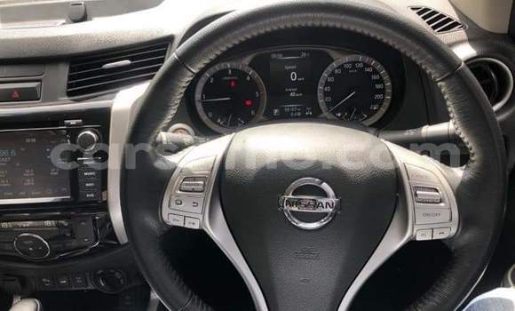 اشتري مستعمل Nissan Navara Black سيارة في Hlotse في Leribe اشتري مستعمل Nissan Navara Black سيارة في Hlotse في Leribe