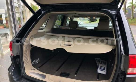 Buy Used Jeep Grand Cherokee Black Car in Hlotse in Leribe Buy Used Jeep Grand Cherokee Black Car in Hlotse in Leribe