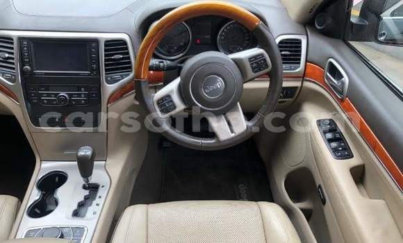 Buy Used Jeep Grand Cherokee Black Car in Hlotse in Leribe Buy Used Jeep Grand Cherokee Black Car in Hlotse in Leribe