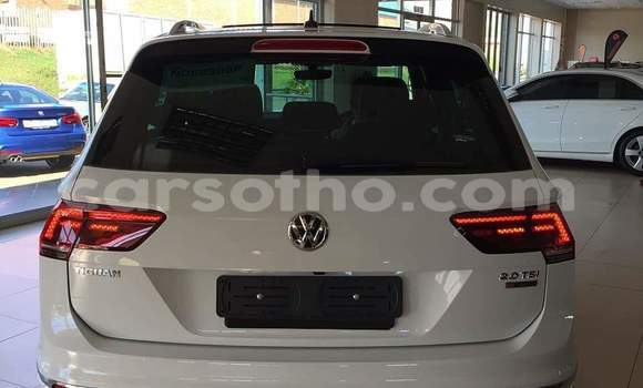 Sayi Na hannu Volkswagen Tiguan White Mota in Hlotse a Leribe Sayi Na hannu Volkswagen Tiguan White Mota in Hlotse a Leribe