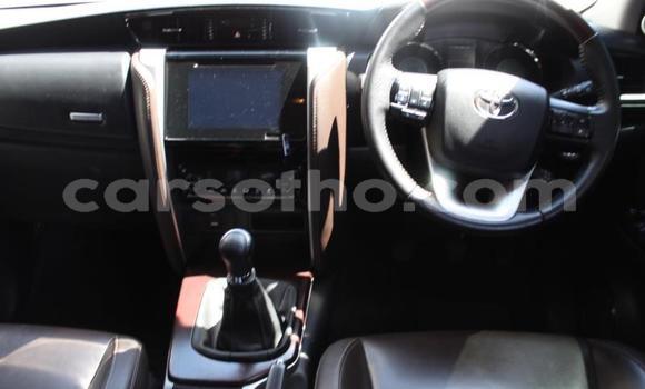 Acheter Occasion Voiture Toyota Fortuner Rouge à Maseru, Maseru Acheter Occasion Voiture Toyota Fortuner Rouge à Maseru, Maseru