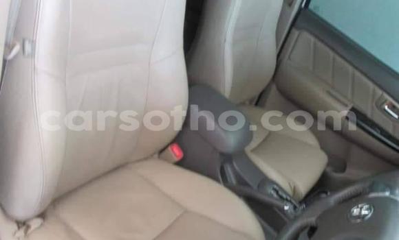 Acheter Occasion Voiture Toyota Fortuner Blanc à Maseru, Maseru Acheter Occasion Voiture Toyota Fortuner Blanc à Maseru, Maseru
