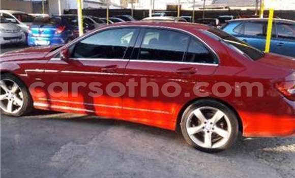 Sayi Na hannu Mercedes-Benz C-klasse Red Mota in Hlotse a Leribe Sayi Na hannu Mercedes-Benz C-klasse Red Mota in Hlotse a Leribe
