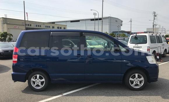 Buy Used Toyota Noah Blue Car in Butha–Buthe in Thaba-Tseka Buy Used Toyota Noah Blue Car in Butha–Buthe in Thaba-Tseka
