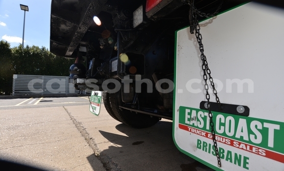 Acheter Occasion Utilitaire Nissan UD Blanc à Butha–Buthe, Thaba-Tseka Acheter Occasion Utilitaire Nissan UD Blanc à Butha–Buthe, Thaba-Tseka