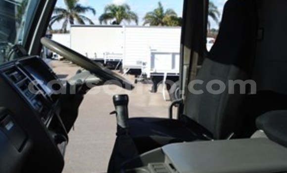 Sayi Na hannu Nissan UD White Babbar mota in Butha–Buthe a Thaba-Tseka Sayi Na hannu Nissan UD White Babbar mota in Butha–Buthe a Thaba-Tseka