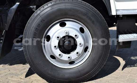 اشتري مستعمل Nissan UD White شاحنة في Butha–Buthe في Thaba-Tseka اشتري مستعمل Nissan UD White شاحنة في Butha–Buthe في Thaba-Tseka