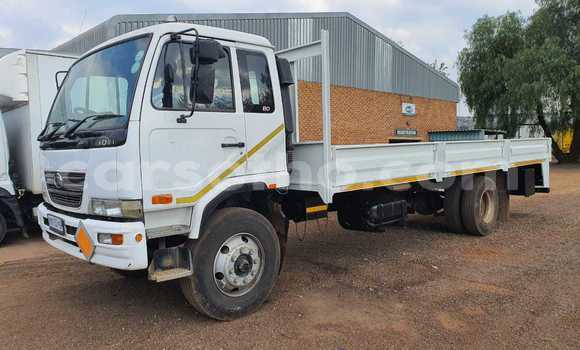 اشتري مستعمل Nissan UD Other شاحنة في Butha–Buthe في Thaba-Tseka اشتري مستعمل Nissan UD Other شاحنة في Butha–Buthe في Thaba-Tseka