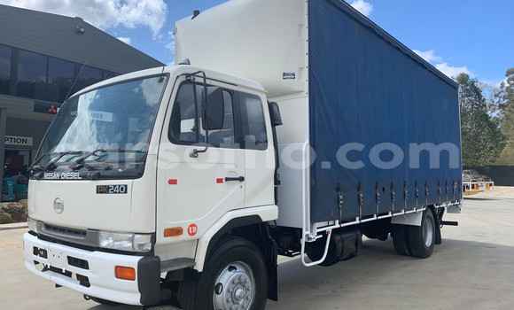 اشتري مستعمل Nissan UD Other شاحنة في Butha–Buthe في Thaba-Tseka