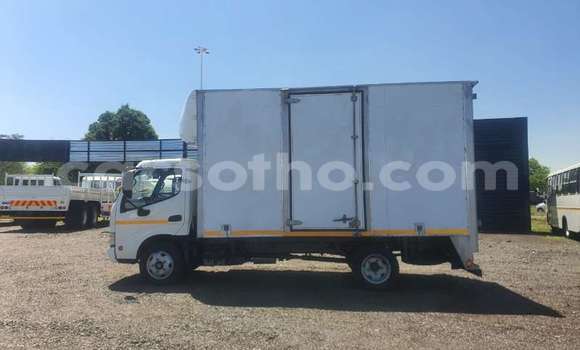 Acheter Occasion Utilitaire Toyota Dyna Autre à Butha–Buthe, Thaba-Tseka Acheter Occasion Utilitaire Toyota Dyna Autre à Butha–Buthe, Thaba-Tseka