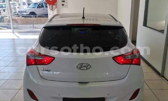 Buy Used Hyundai i30 White Car in Hlotse in Leribe Buy Used Hyundai i30 White Car in Hlotse in Leribe