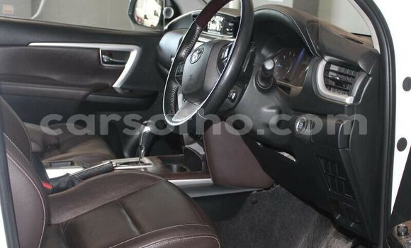 Acheter Occasion Voiture Toyota Fortuner Blanc à Butha–Buthe, Thaba-Tseka Acheter Occasion Voiture Toyota Fortuner Blanc à Butha–Buthe, Thaba-Tseka