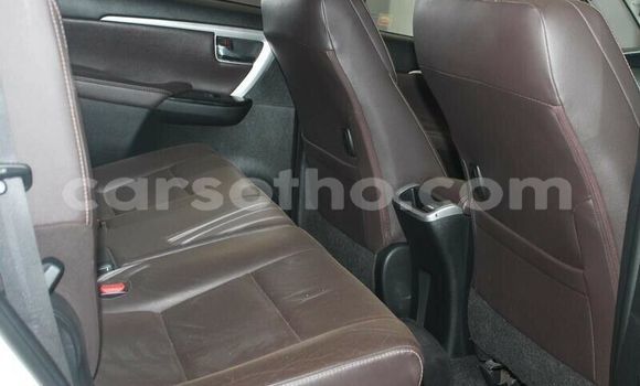 Acheter Occasion Voiture Toyota Fortuner Blanc à Butha–Buthe, Thaba-Tseka Acheter Occasion Voiture Toyota Fortuner Blanc à Butha–Buthe, Thaba-Tseka