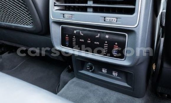 اشتري مستعمل Audi Q7 Red سيارة في Butha Buthe في Butha-Buthe اشتري مستعمل Audi Q7 Red سيارة في Butha Buthe في Butha-Buthe