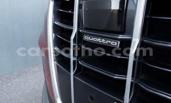 اشتري مستعمل Audi Q7 Red سيارة في Butha Buthe في Butha-Buthe اشتري مستعمل Audi Q7 Red سيارة في Butha Buthe في Butha-Buthe