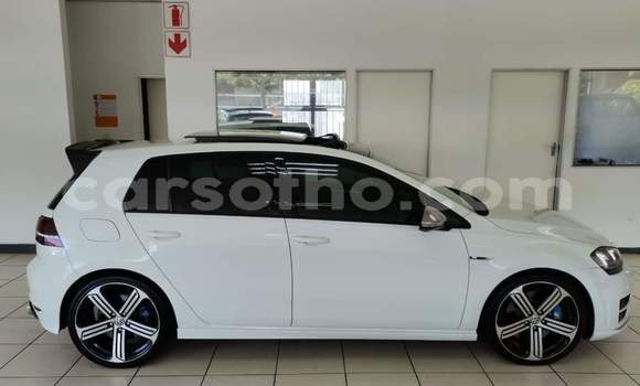 Sayi Na hannu Volkswagen Golf White Mota in Hlotse a Leribe Sayi Na hannu Volkswagen Golf White Mota in Hlotse a Leribe