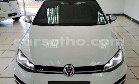 Sayi Na hannu Volkswagen Golf White Mota in Hlotse a Leribe Sayi Na hannu Volkswagen Golf White Mota in Hlotse a Leribe