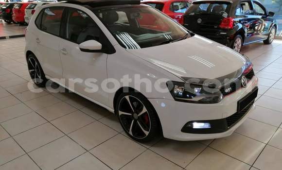 Acheter Occasion Voiture Volkswagen Polo GTI Blanc à Hlotse, Leribe Acheter Occasion Voiture Volkswagen Polo GTI Blanc à Hlotse, Leribe