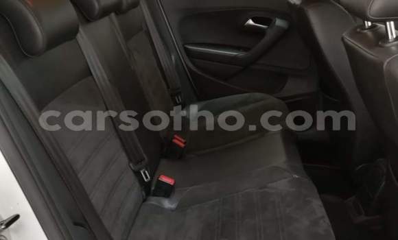 Acheter Occasion Voiture Volkswagen Polo GTI Blanc à Hlotse, Leribe Acheter Occasion Voiture Volkswagen Polo GTI Blanc à Hlotse, Leribe