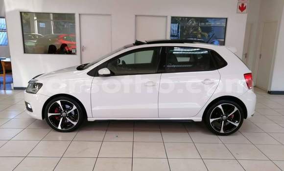 Acheter Occasion Voiture Volkswagen Polo GTI Blanc à Hlotse, Leribe Acheter Occasion Voiture Volkswagen Polo GTI Blanc à Hlotse, Leribe
