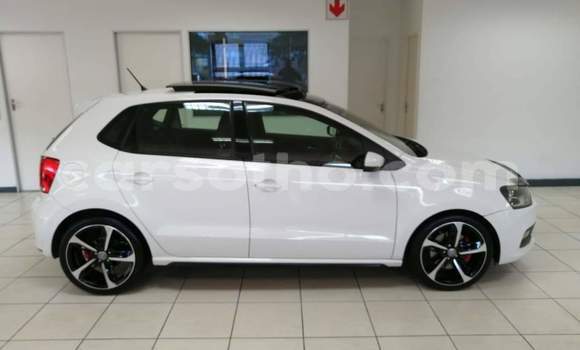 Acheter Occasion Voiture Volkswagen Polo GTI Blanc à Hlotse, Leribe Acheter Occasion Voiture Volkswagen Polo GTI Blanc à Hlotse, Leribe