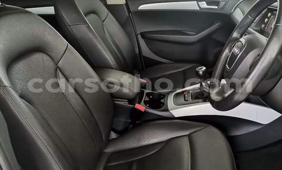 اشتري مستعمل Audi Q5 White سيارة في Hlotse في Leribe اشتري مستعمل Audi Q5 White سيارة في Hlotse في Leribe