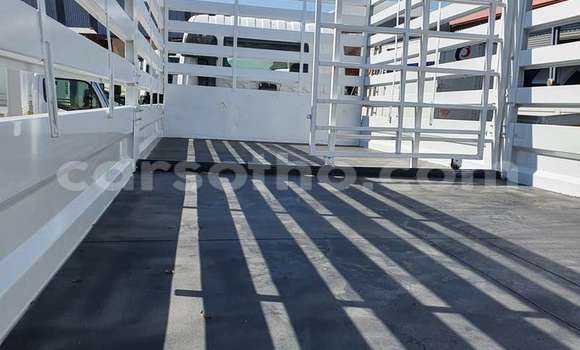 Acheter Occasion Utilitaire Isuzu FTR 850 Blanc à Maseru, Maseru Acheter Occasion Utilitaire Isuzu FTR 850 Blanc à Maseru, Maseru