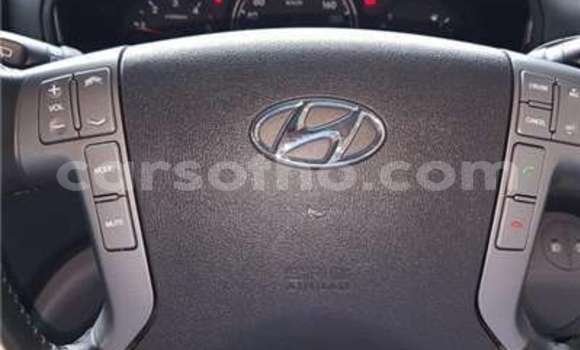 Sayi Na hannu Hyundai H1 White Mota in Hlotse a Leribe Sayi Na hannu Hyundai H1 White Mota in Hlotse a Leribe