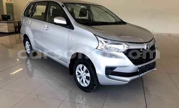 Buy Used Toyota Avanza Silver Car in Hlotse in Leribe Buy Used Toyota Avanza Silver Car in Hlotse in Leribe